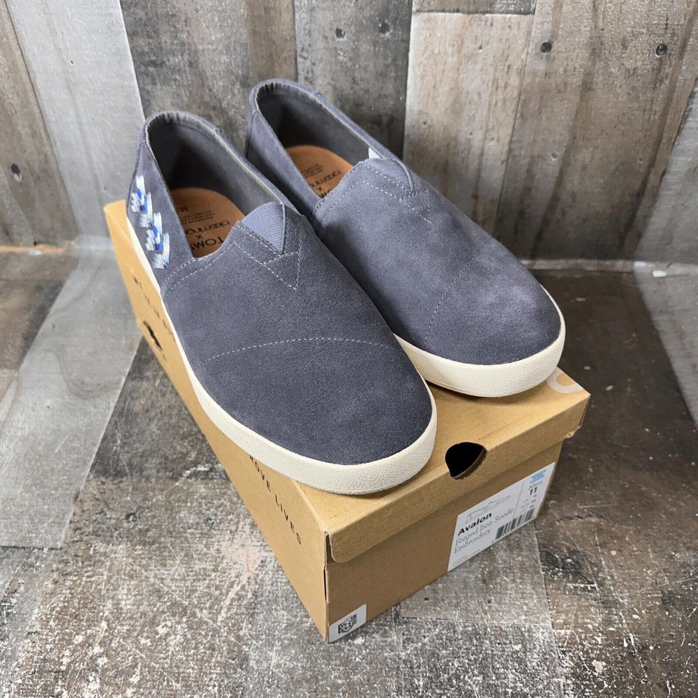 TOMS Bloomingdales Men's Slip Onโ Loafer Size 11 Gray Suede Emboidered Shoe